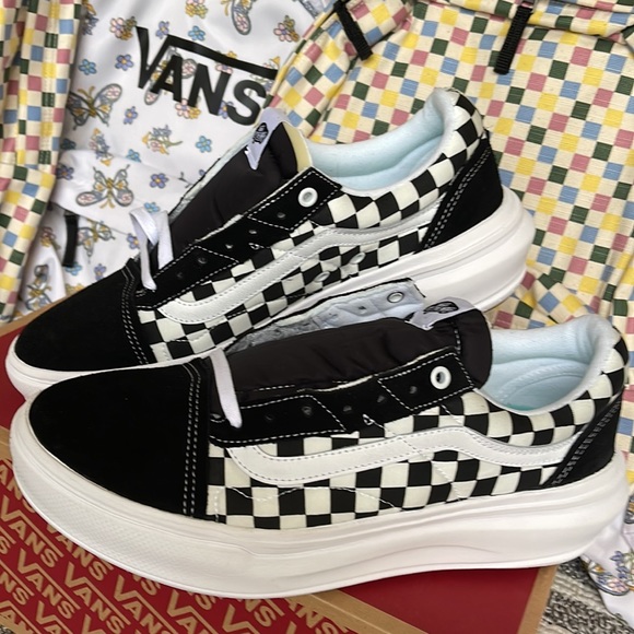 Vans Men’s Old Skool Over
Checkerboard Black/Checkered 
VN0A7Q5E95Y Platforms - Picture 7 of 16